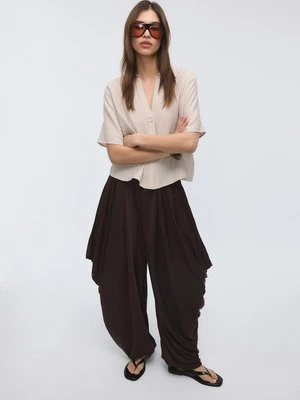 Stradivarius Zwiewna koszula na guziki  Kamień