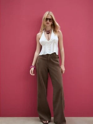 Stradivarius Zwiewny top halter z połyskiem  Ecru