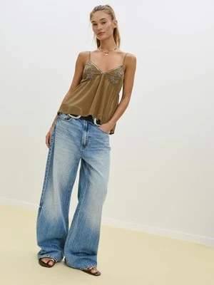 Stradivarius Zwiewny top na ramiączkach z haftami i koralikami  Khaki