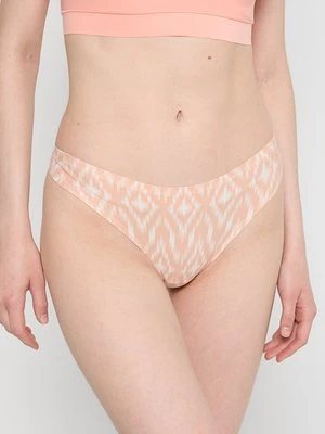 Stringi Chantelle