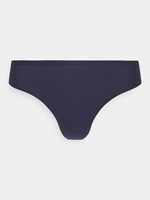 Stringi Chantelle
