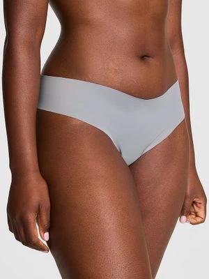 Stringi no-show Victoria's Secret