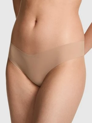 Stringi no-show Victoria's Secret