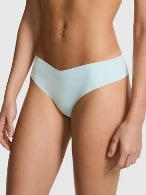 Stringi no-show Victoria's Secret