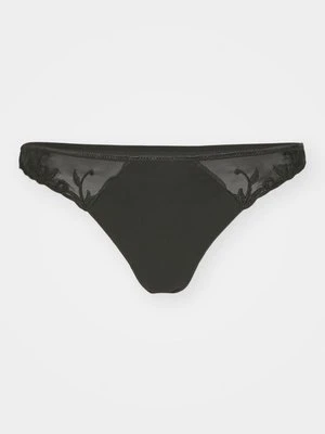 Stringi Simone Pérèle