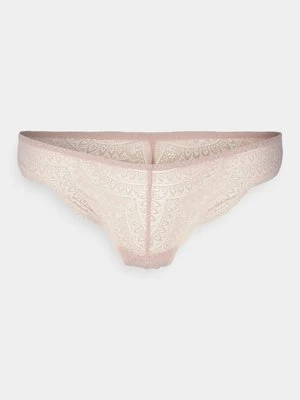 Stringi Simone Pérèle