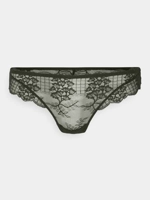 Stringi Simone Pérèle