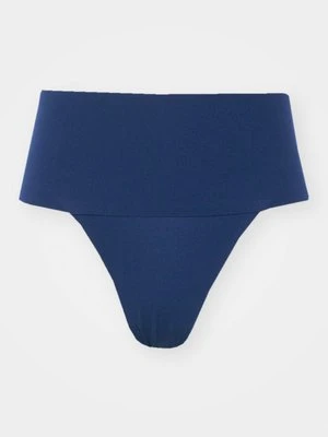 Stringi Spanx