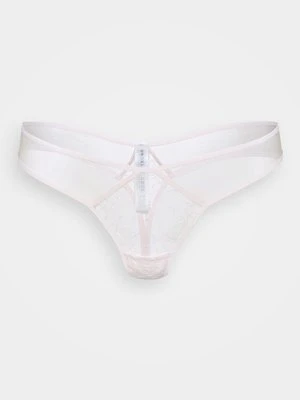 Stringi Undress Code