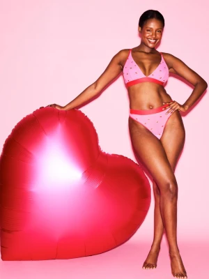 Stringi z haftem Lemonade Dolls x Etam