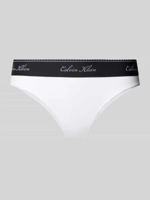 Stringi z mieszanki bawełny z dodatkiem modalu model 'SCRIPT Thong' Calvin Klein Biały