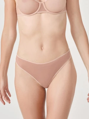 Stringi z tiulu Etam