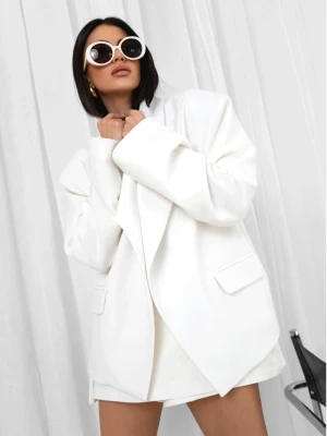 Stylowa marynarka oversize GILIS - biała  magmac 