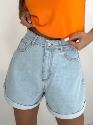 Stylowe spodenki jeansowe CERII - niebieskie  magmac 