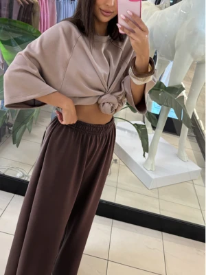 Stylowe szerokie spodnie z wiskozy HANAJ - czekoladowe  magmac 