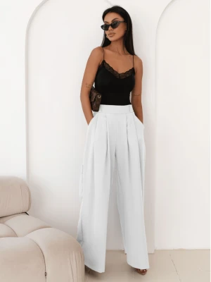 Stylowe szerokie spodnie z zakładkami MOTOKO - białe  magmac 