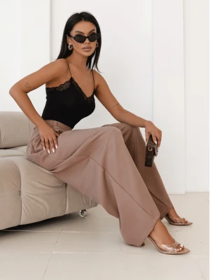 Stylowe szerokie spodnie z zakładkami MOTOKO - cappuccino  magmac 