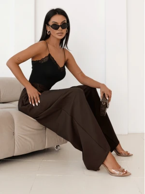 Stylowe szerokie spodnie z zakładkami MOTOKO - czekoladowe  magmac 