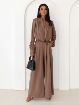 Stylowy garnitur z szerokimi spodniami AIDAN - cappuccino  magmac 