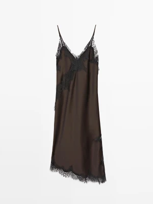 Sukienka Bieliźniana Z Koronkowym Detalem - Czekoladowy - - Massimo Dutti - Kobieta