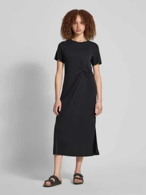 Sukienka casualowa o lejącym kroju z marszczeniem w talii model ‘NORA’ Pieces