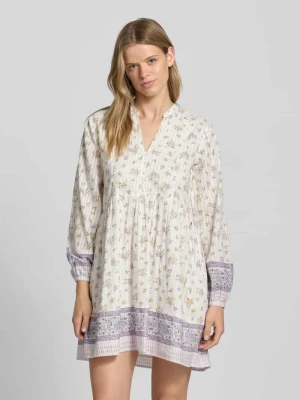 Sukienka casualowa rozkloszowana ze wzorem na całej powierzchni Pepe Jeans