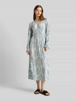 Sukienka casualowa z dekoltem w serek Tom Tailor Denim