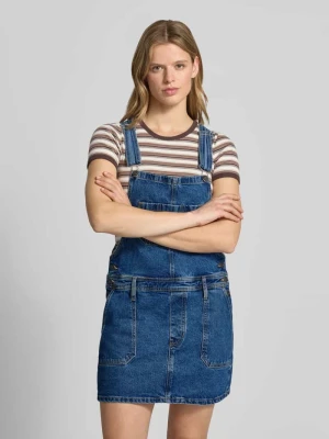 Sukienka denimowa z brustaszą i detalem z logo GUESS Jeans