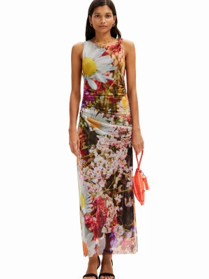 Sukienka midi z kwiatowym motywem fotograficznym. Desigual