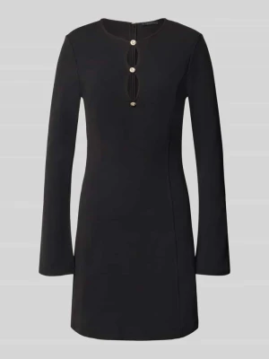 Sukienka do kolan z dodatkiem streczu model 'CLAUDIE' Guess Czarny
