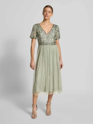 Sukienka do kolan z kwiatowym cekinowym obszyciem Lace & Beads