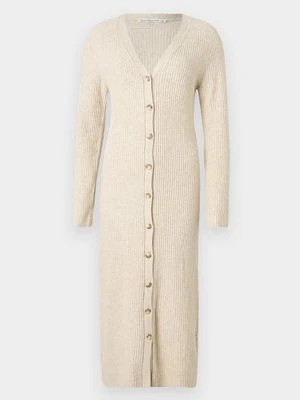 Sukienka dzianinowa Abercrombie & Fitch