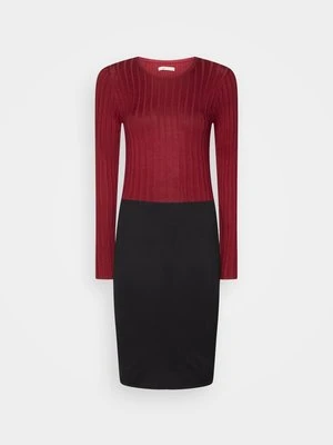 Sukienka dzianinowa Anna Field