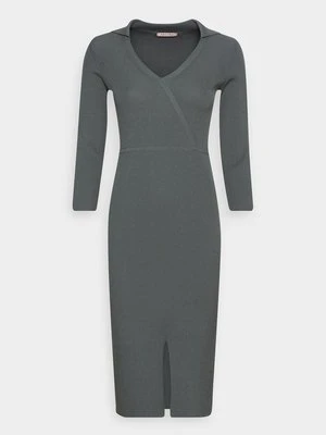 Sukienka dzianinowa Anna Field