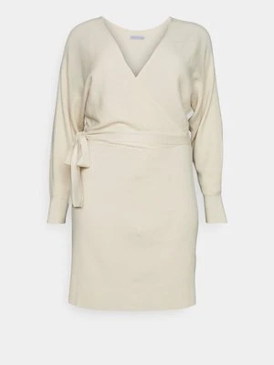 Sukienka dzianinowa Anna Field Curvy