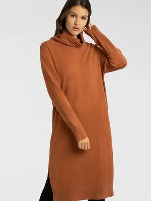 Sukienka dzianinowa Apart