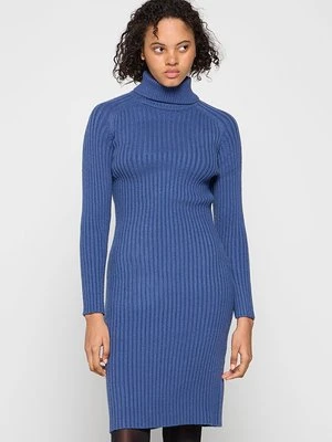 Sukienka dzianinowa Apart