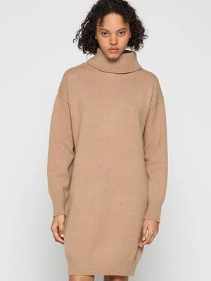 Sukienka dzianinowa Apart