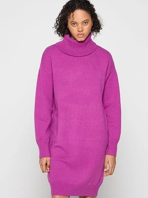 Sukienka dzianinowa Apart