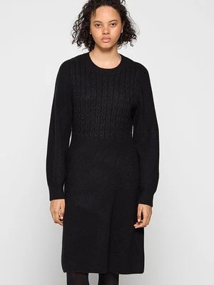 Sukienka dzianinowa Apart