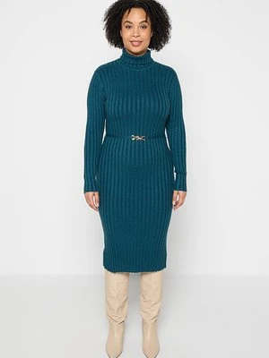 Sukienka dzianinowa Apart