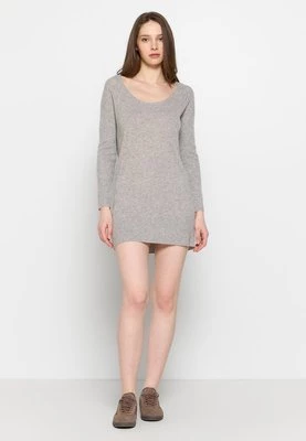 Sukienka dzianinowa Authentic Cashmere