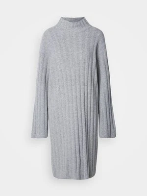 Sukienka dzianinowa Barbour