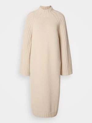 Sukienka dzianinowa Barbour