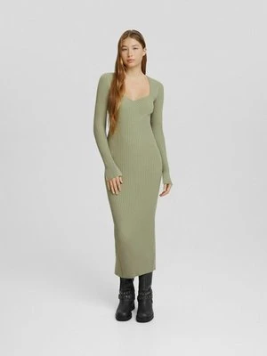 Sukienka dzianinowa Bershka