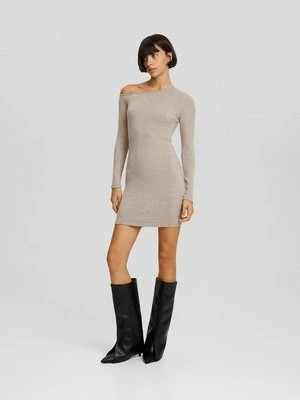 Sukienka dzianinowa Bershka