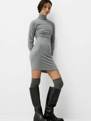 Sukienka dzianinowa Bershka