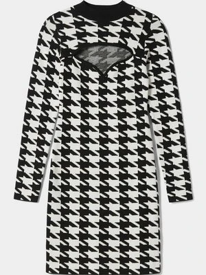 Sukienka dzianinowa Bershka