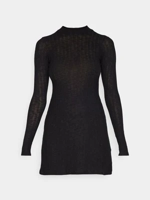 Sukienka dzianinowa Billabong