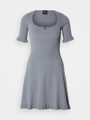 Sukienka dzianinowa Boss